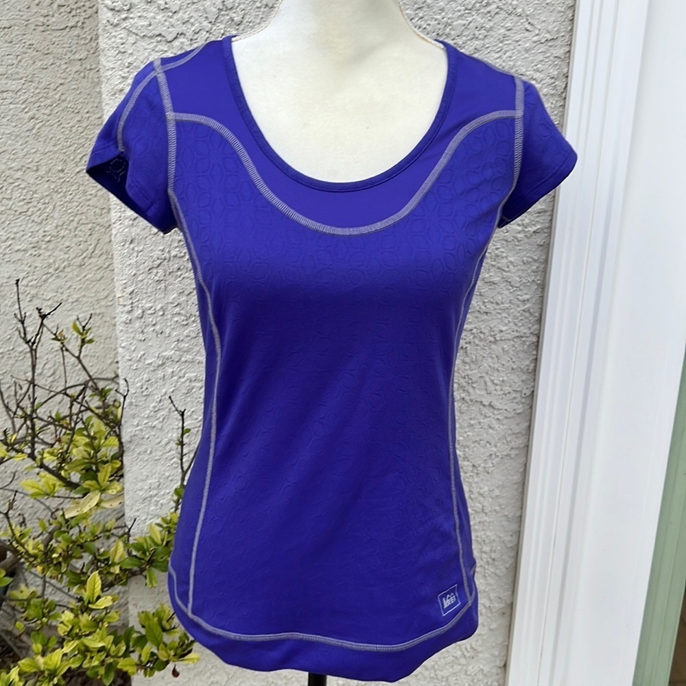 REI Purple Short Sleeve Women's Running/Hiking Shirt Size S